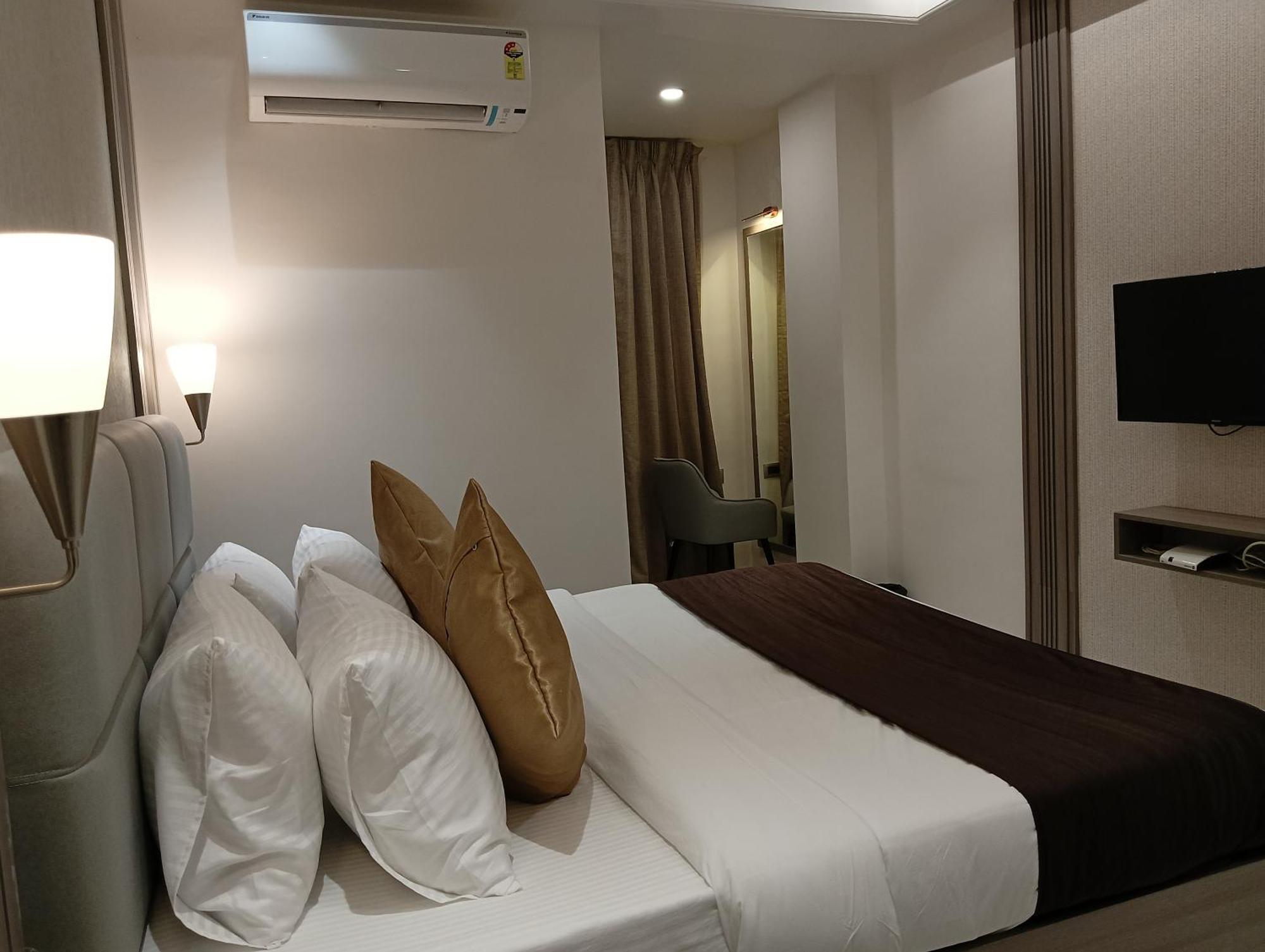 Bk Castles Hotel جبلبور المظهر الخارجي الصورة